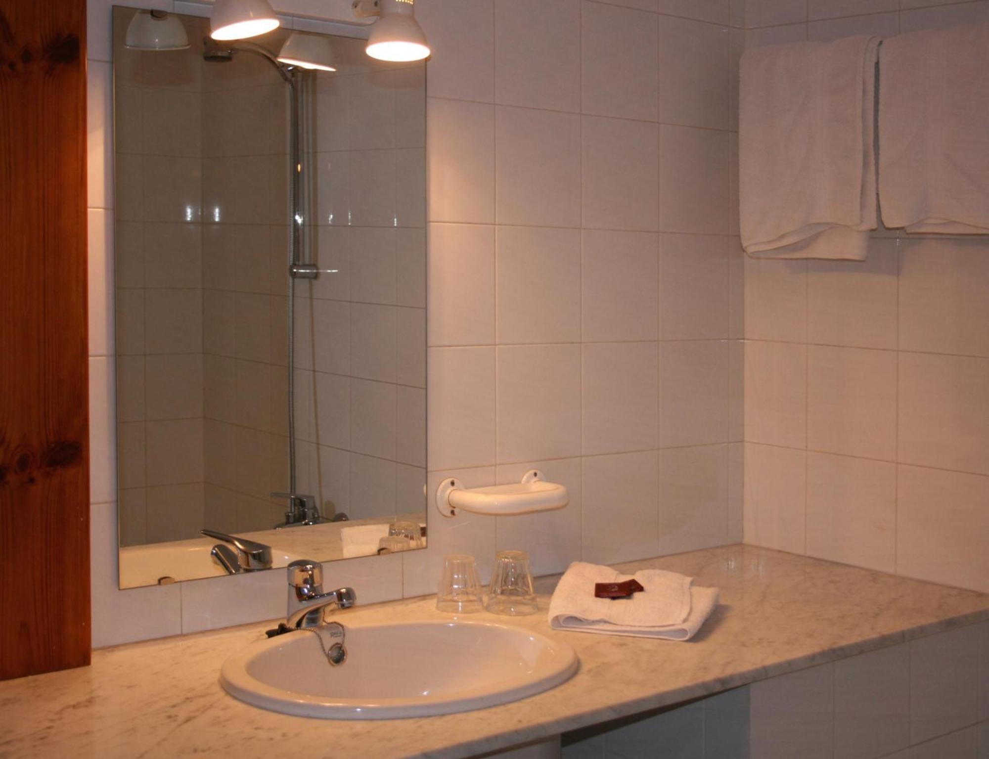 Hostal La Catalana San Lorenzo de Morunys Ngoại thất bức ảnh