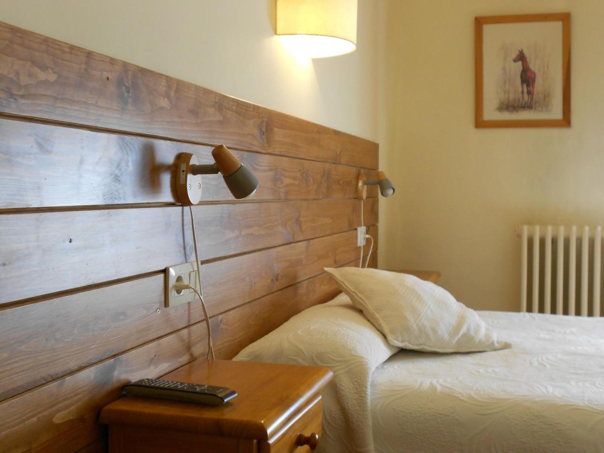 Hostal La Catalana San Lorenzo de Morunys Ngoại thất bức ảnh