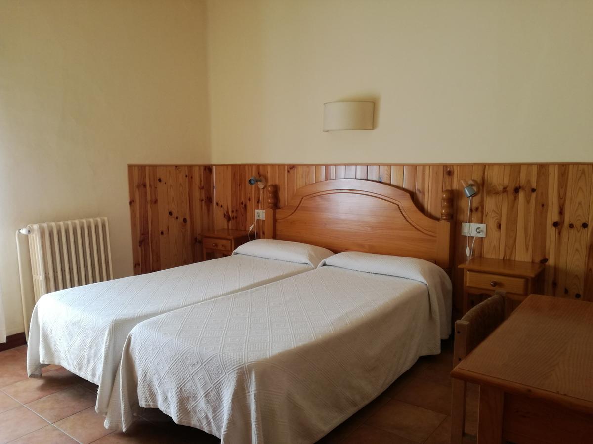 Hostal La Catalana San Lorenzo de Morunys Ngoại thất bức ảnh