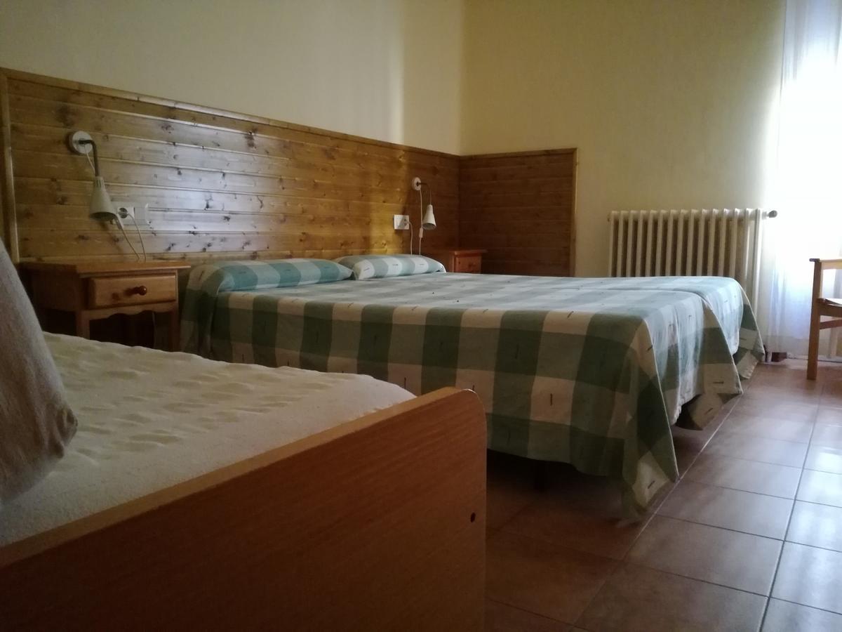 Hostal La Catalana San Lorenzo de Morunys Ngoại thất bức ảnh